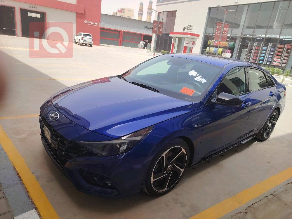 Hyundai Elantra